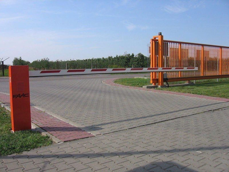 Автоматичний шлагбаум FAAC 620 STD WINTER -40 &deg;C стріла 4,8 м 444240603 фото