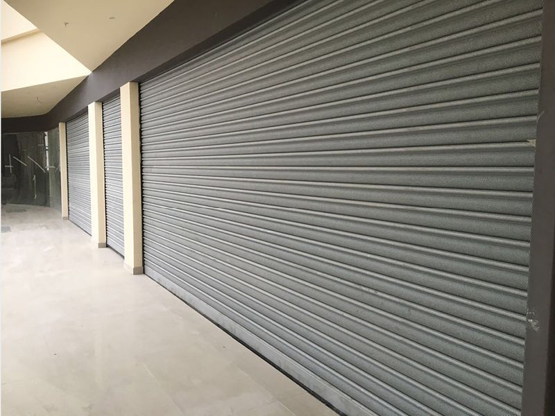 DoorHan RHS117/08 &mdash; Рулонные ворота с внутривальным электроприводом из сплошного стального профиля 1091660628 фото