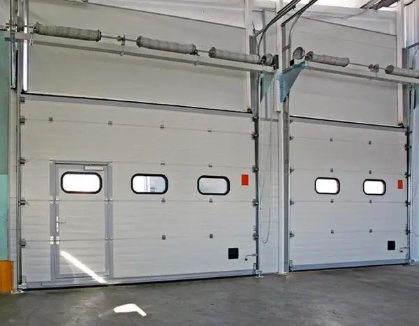 Ворота промышленные секционные Gant Pro 4500*4500 2022649885 фото